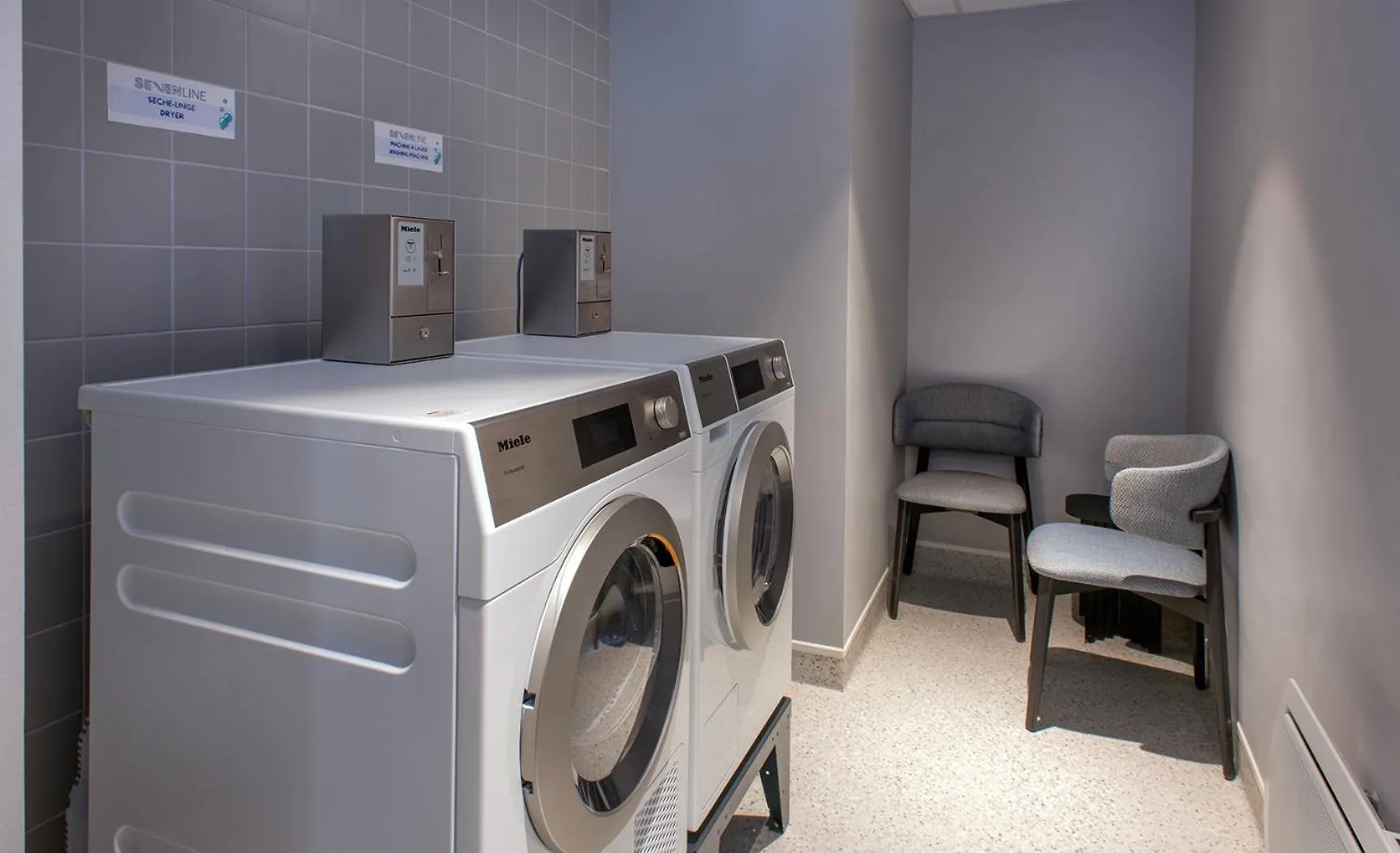 Sevenline Purpan Toulouse Aparthotel 4*,  France