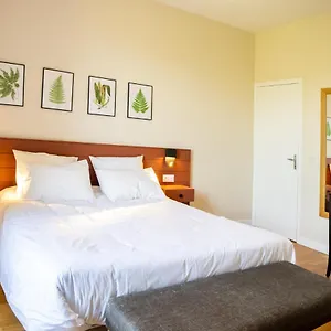Bel Appartement, Bien Equipe Et Confortable Dans Le Centre Historique Apartamento Fougères